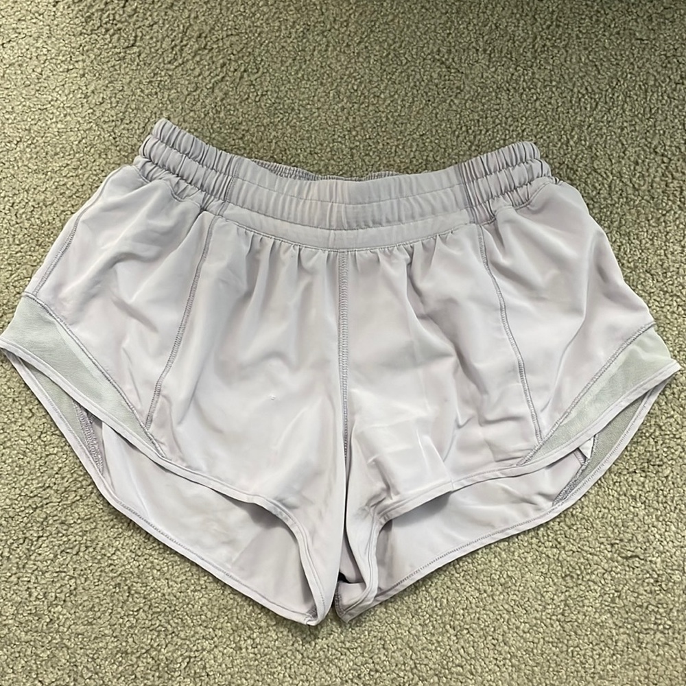 LULULEMON HOTTY HOT 2.5 inch SHORTS